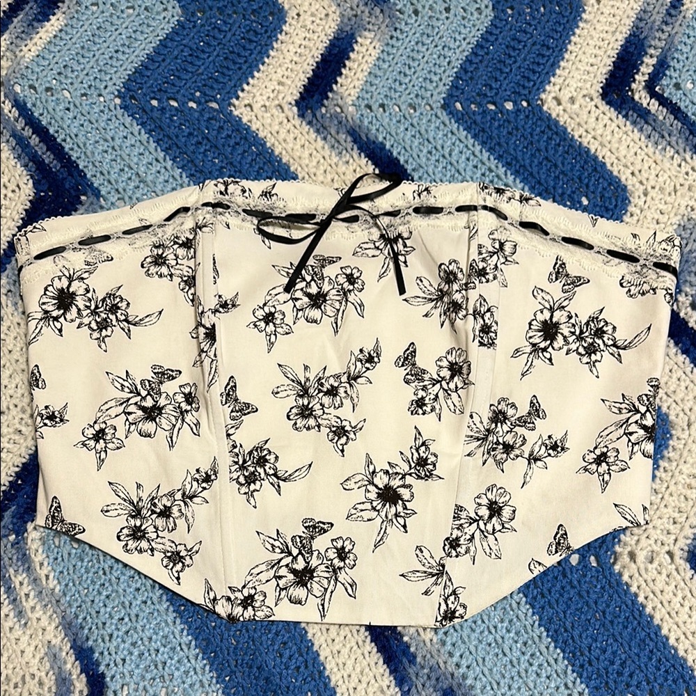 Floral Black and White Women's Top